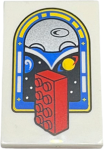 Placa Lisa 2x3 com Tijolo Vermelho 2x4 e Desenho de Arco e Logotipo do Lunar Outpost