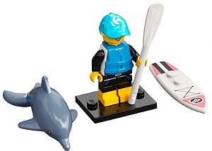 Minifigura Lego Série 21 - Surfista de Remo