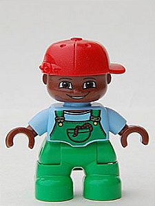 Boneco Lego Duplo Menino Pernas Verdes Brilhante, Boné Vermelho