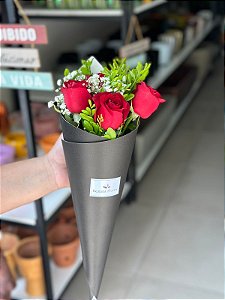 Cone Black 4 Rosas