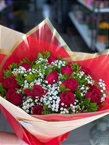 Buquê 12 Rosas Vermelhas
