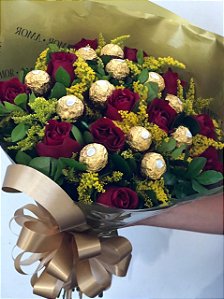 Buquê 12 Rosas e Ferrero Rocher Luxo