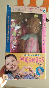 Boneca miçangas