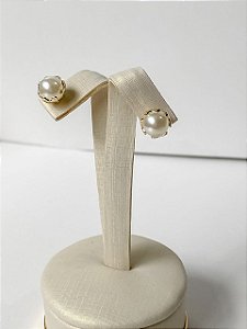 Brinco de Pérola com Base Detalhada