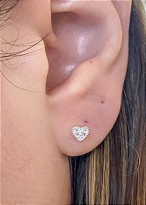 Brinco Coraçãozinho Cravejado