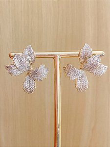 Brinco Flor Cravejada em Zircônias