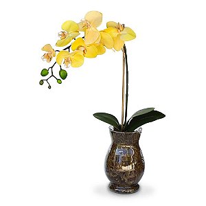 Arranjo de orquídea artificial amarela de seda no vaso de vidro decorativo
