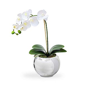 Arranjo de orquídea branca de silicone no vaso espelhado