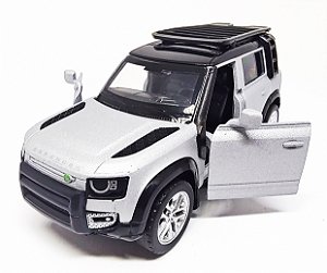 Land Rover Defender 110 Prata - Escala 1/43 11 CM