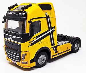 VOLVO FH PERFORMANCE AMARELO  ESCALA 1/50 - 11 CM