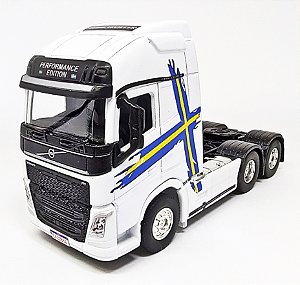 Volvo FH 500 Branco - Escala 1/64