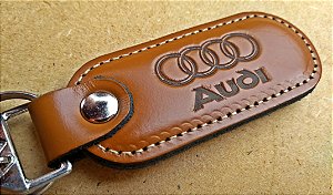 Chaveiro em Couro Marrom Audi