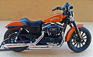 Harley Davidson Sportster Iron 883 2014 Laranja - ESCALA 1/18 - 12 CM