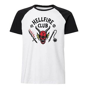 Camiseta Stranger Things Hellfire Club Manga Curta Raglan