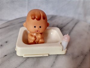 Boneca pipitico da Estrela com banheira e mamadeira