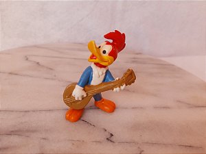 Miniatura de vinil estática vintage da Bullyland de pica pau tocando bandolim Lantz 5 cm