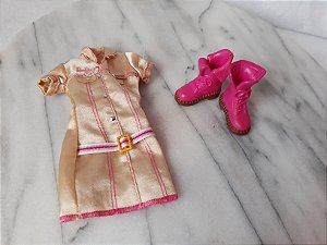 Vestido / jaleco e botina da Barbie Vet do zoológico Mattel