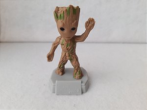 Miniatura de plástico do Baby Groot, guardiões da galáxia Marvel, promoção Lá tá  7cm+1cm de altura