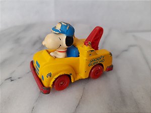 Anos 80, carro guincho de metal do Snoopy, Estrela. 6 cm