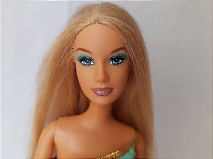 Barbie 2008 totally hair it, de vestido verde com dourado