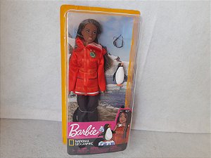 Barbie National geographic bióloga marinha na caixa lacradapolar
