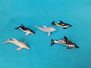 Miniatura de vinil  5 golfinhos variados, marcas Safari e SeaWorld, 7 cm de comprimento, usados