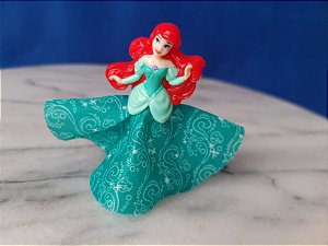 Miniatura Disney da Ariel., A pequena sereia, coleção Kinder surprise  usada 6 cm