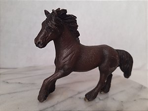 Miniatura de vinil Schleich 2005 Vintage de cavalo frisão 15 cm comprimento 11 cm altura