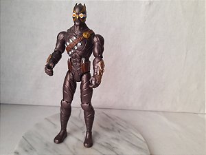 Boneco articulado Talon ,vilao DC comics 30 cm Mattel ,usado