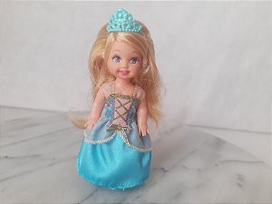 Kelly irmã da Barbie princesa da ilha usada