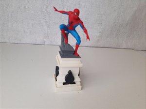 Miniatura de homem aranha estática sobre uma peça de xadrez, com som, coleção.de Agostini