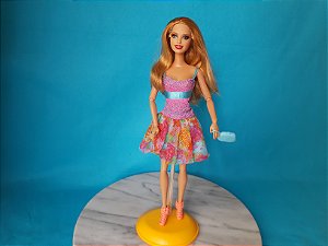 Barbie Summer fashionista articulada vestido de cartela usada