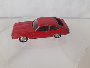 Miniatura Rei Ford Capri II vermelho 1:66 anos 80, usado