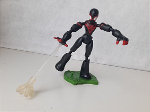 Boneco Bend and flex Homem Aranha Marvel, 15 cm altura usado teia improvisada