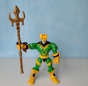 Boneco Marvel versão mashers Loki com acessório, 17 cm, usado