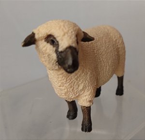 Miniatura Schleich 2017 ovelha Shropshire 9,5 cm usada