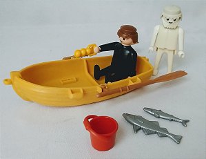 Playmobil  2 bonecos Geobra 1974,  barco com remos , balde ,peixes