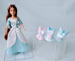 Barbie Erika, 15 cm,  mini kingdom Mattel 2005, com 3 mudas roupa
