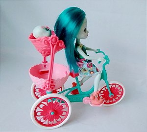 Boneca monster high Frankie Stein nude sucata - Taffy Shop