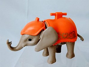 Playmobil 4235, somente elefante acessorio cor de laranja , usado