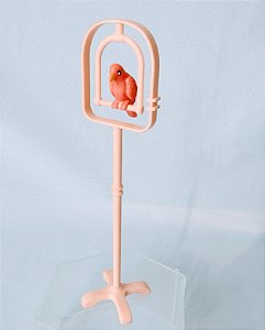 Pet da Barbie, passarinho vermelho no Poleiro, 19 cm de altura, usadi