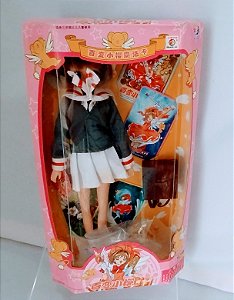 Boneca Sakura cardcaptor de uniforme escolar ,28 cm, sem uso, de 2002,  na caixa lacrada.