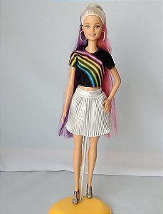 Barbie penteado cabelos arco Iris Mattel 2015 usada