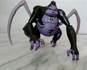 Macaco aranha faltando um par de garras nas costas coleção Ben 10 Bandai 2010, 10 cm