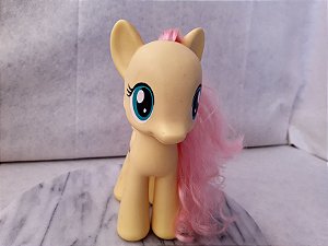 My LIttle Pony , ponei  amarelo Fluttershy Hasbro de 20cm de altura