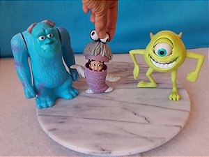 Bonecos do desenho Monstros S/A Disney Pixar: Sulley, Mike Wazowsky e Boo, coleção McDonald's