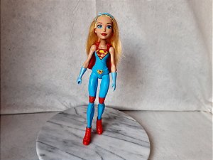 Boneca articulada Super Girl coleção  DC Super Hero Girls  30cm , usada