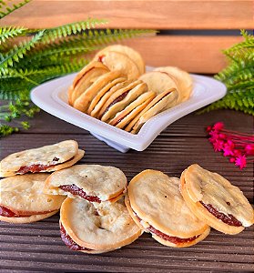 CHIPS DE PROVOLONE COM GOIABADA