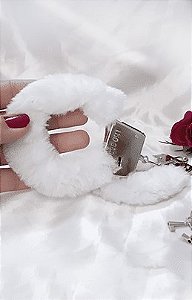 Algema de Metal com Pelúcia Branca