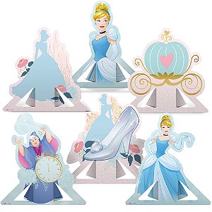 Pin de Sabores de Infância em princesas disney  Bolo de aniversário da  princesa, Bolo das princesas disney, Aniversário com tema de princesa disney